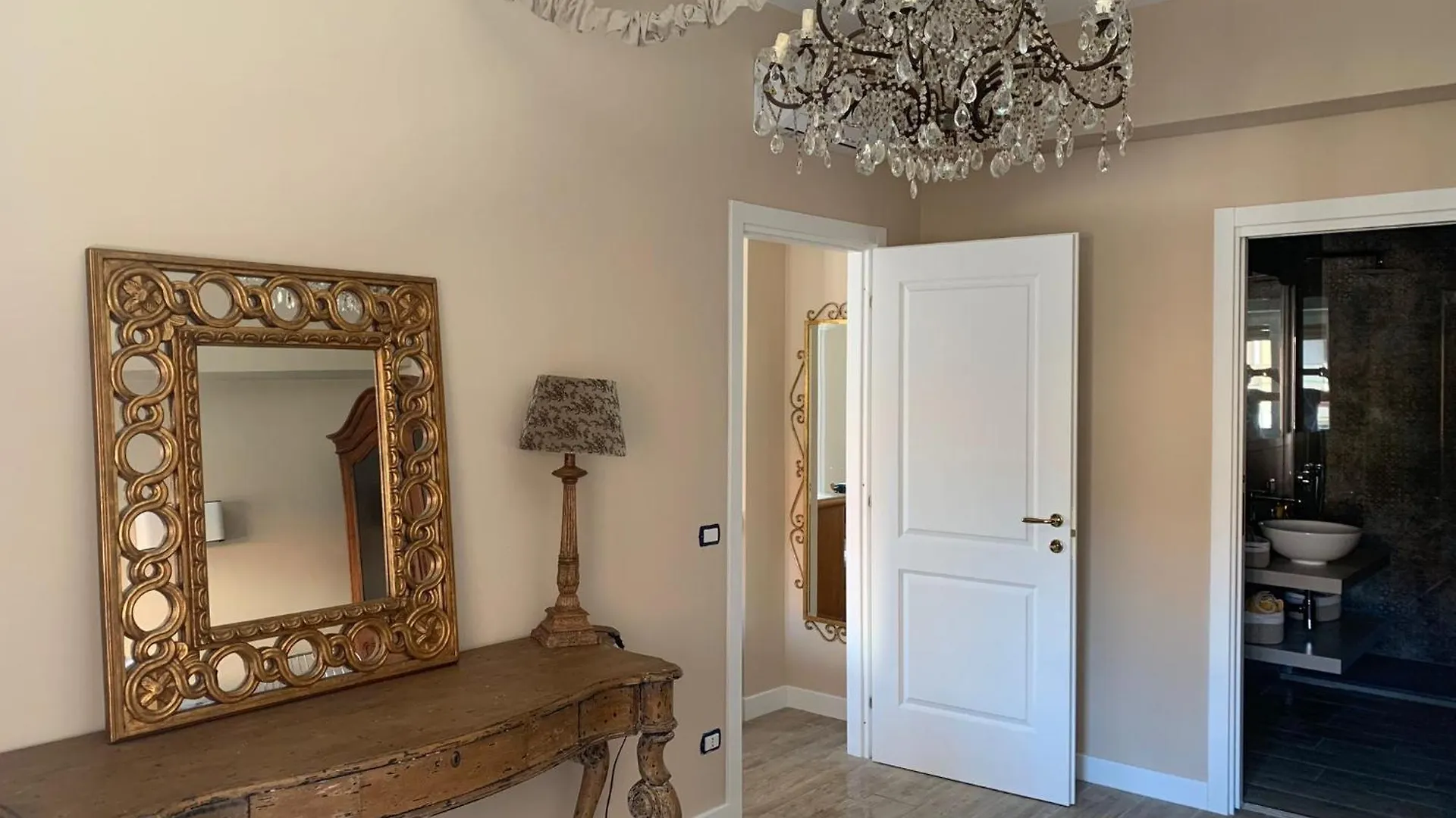 Central Luxury Rooms Olbia